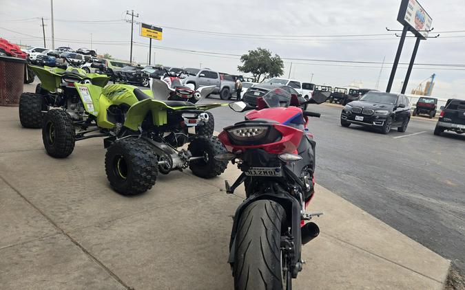 2024 HONDA CBR1000RR BASE