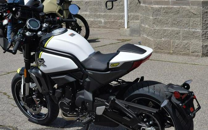 2023 CFMoto 700CL-X Sport