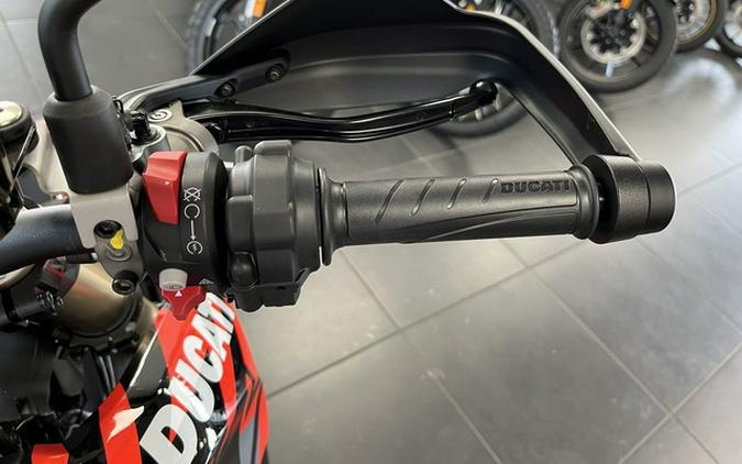 2025 Ducati Hypermotard 698 Mono RVE Graffiti