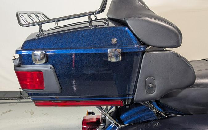 2012 Harley-Davidson® Electra Glide® Ultra Limited Big Blue Pearl/Vivid Black