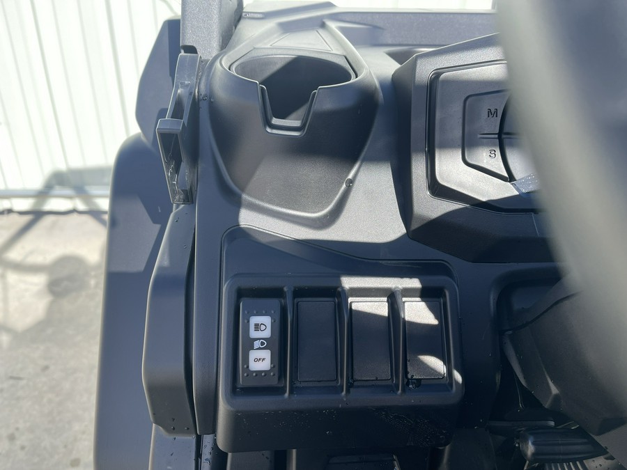 2026 Can-Am Defender DPS HD9