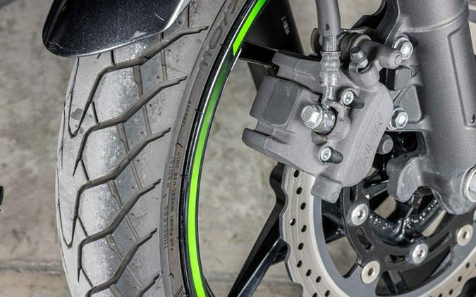 2022 Kawasaki Ninja 400 Base