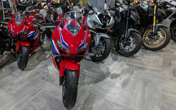 2026 Honda CBR650R E-Clutch