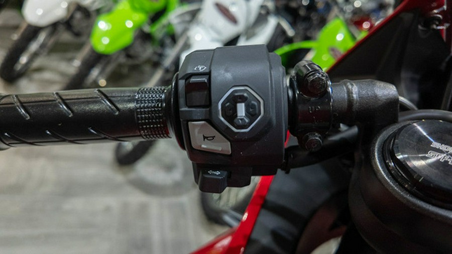 2026 Honda CBR650R E-Clutch