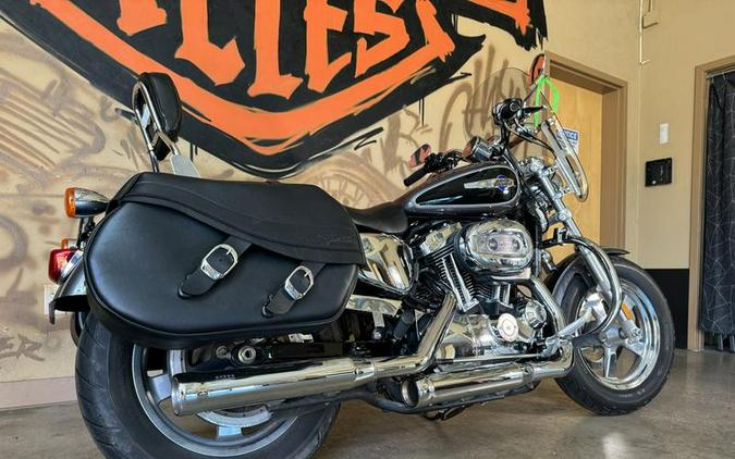 2014 Harley-Davidson® XL1200C - Sportster® 1200 Custom