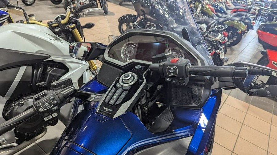 Used 2018 HONDA GOLD WING TOUR