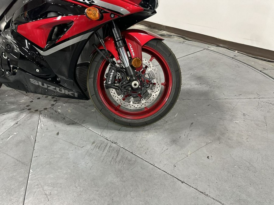 2025 Suzuki GSX-R 1000