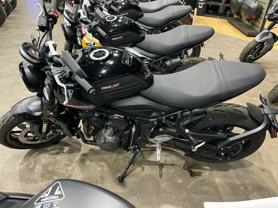 2025 Triumph Trident 660