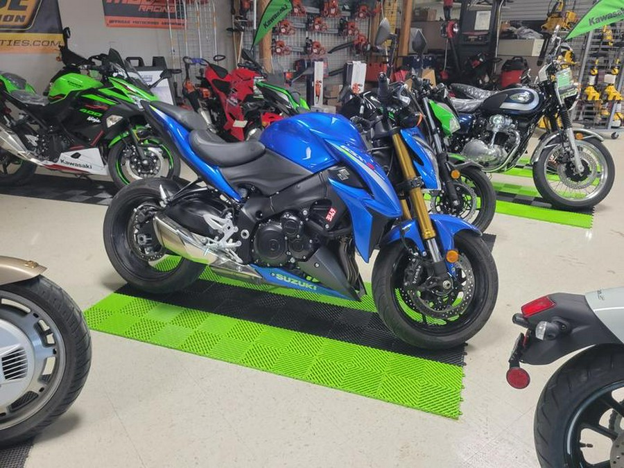 2016 Suzuki GSX-R1000