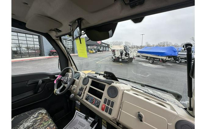 2022 John Deere Gator™ XUV835R Base