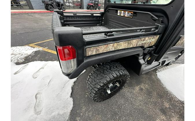 2022 John Deere Gator™ XUV835R Base