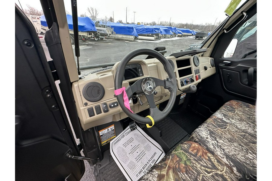 2022 John Deere Gator™ XUV835R Base