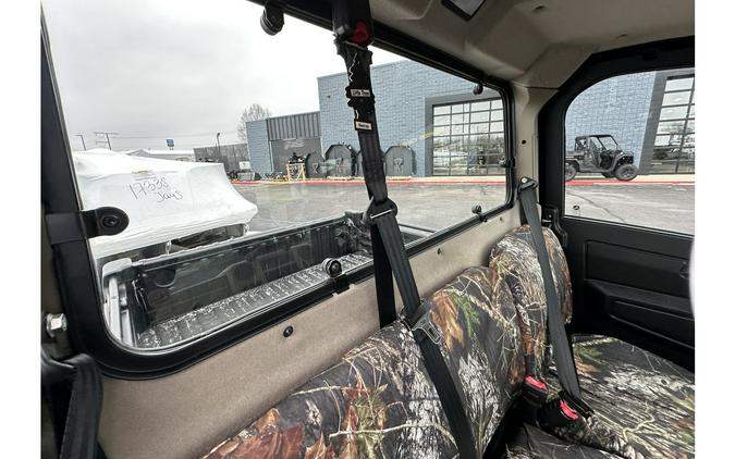 2022 John Deere Gator™ XUV835R Base