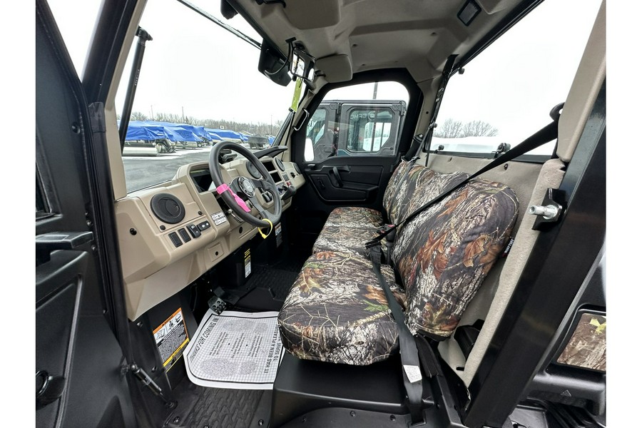 2022 John Deere Gator™ XUV835R Base