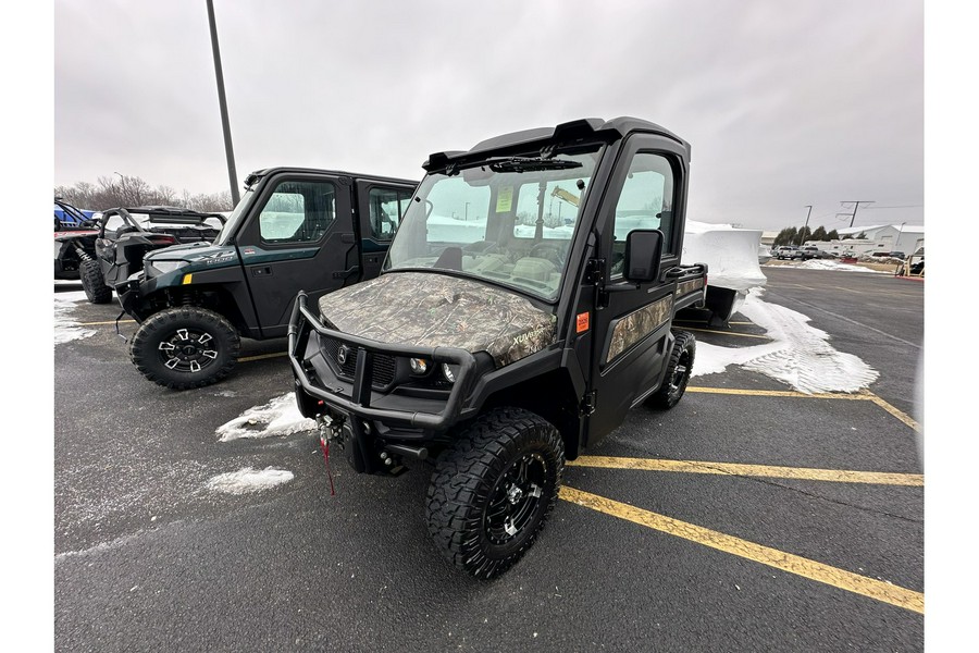 2022 John Deere Gator™ XUV835R Base