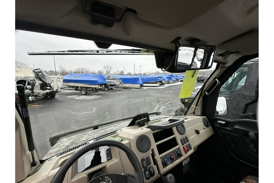 2022 John Deere Gator™ XUV835R Base