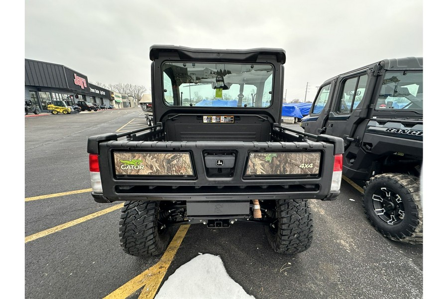 2022 John Deere Gator™ XUV835R Base
