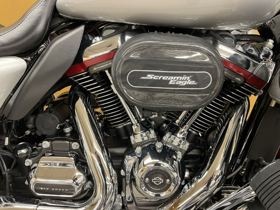 2019 Harley-Davidson® FLHXSE - CVO™ Street Glide®