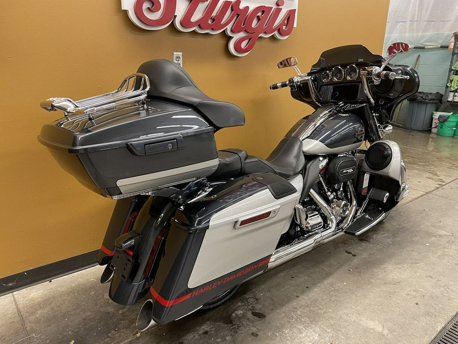 2019 Harley-Davidson® FLHXSE - CVO™ Street Glide®