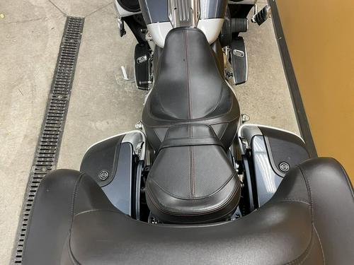 2019 Harley-Davidson® FLHXSE - CVO™ Street Glide®