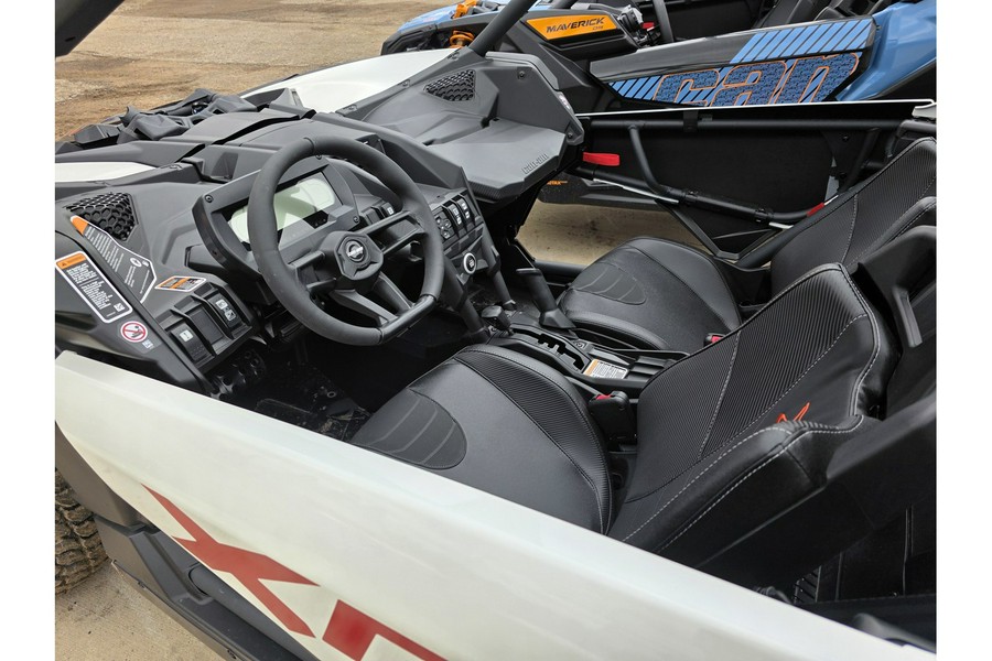 2025 Can-Am MAVERICK X3 X RC TURBO RR