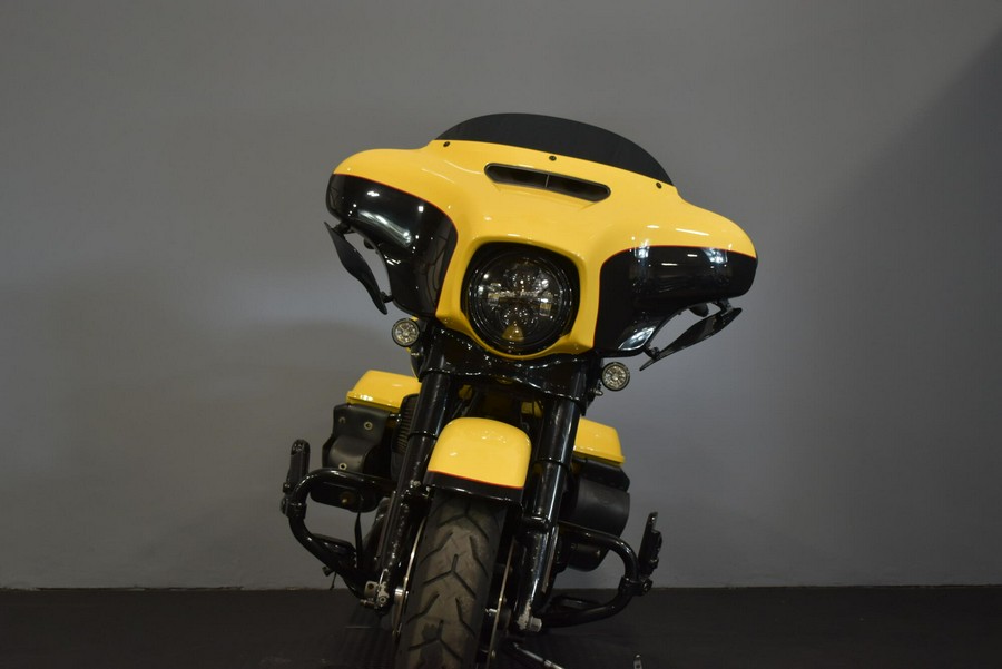 2023 Harley-Davidson Street Glide Special Industrial Yellow/Vivid Black - Black Finish