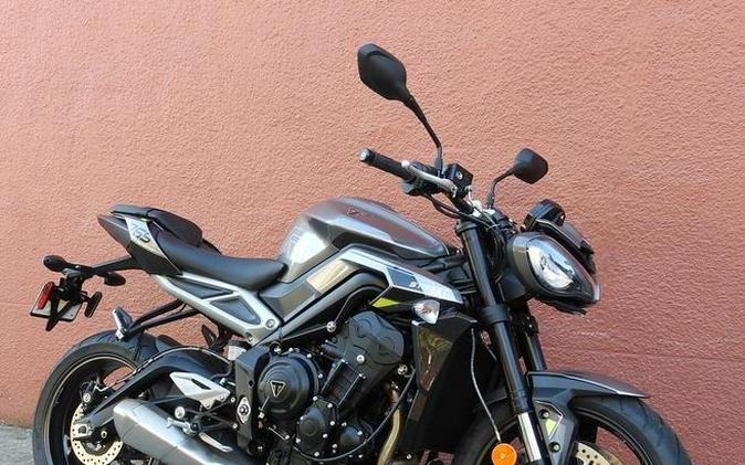 2024 Triumph Street Triple 765 R Silver Ice