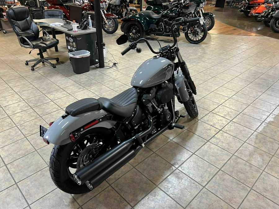 2024 Harley-Davidson Street Bob 114 Billiard Gray