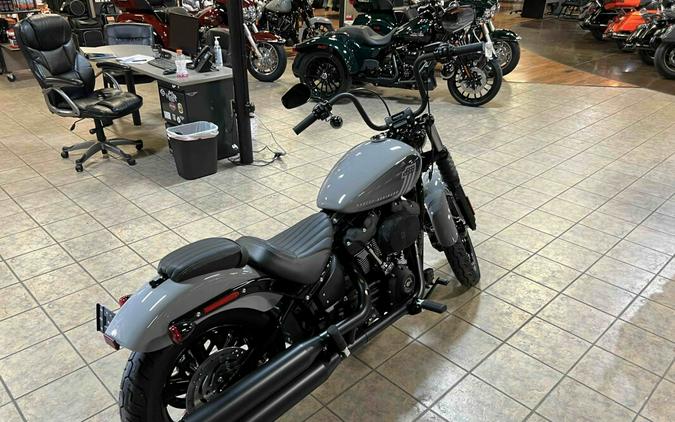 2024 Harley-Davidson Street Bob 114 Billiard Gray