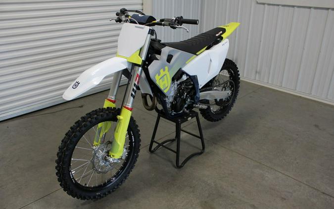 2024 Husqvarna® FC 350 Demo