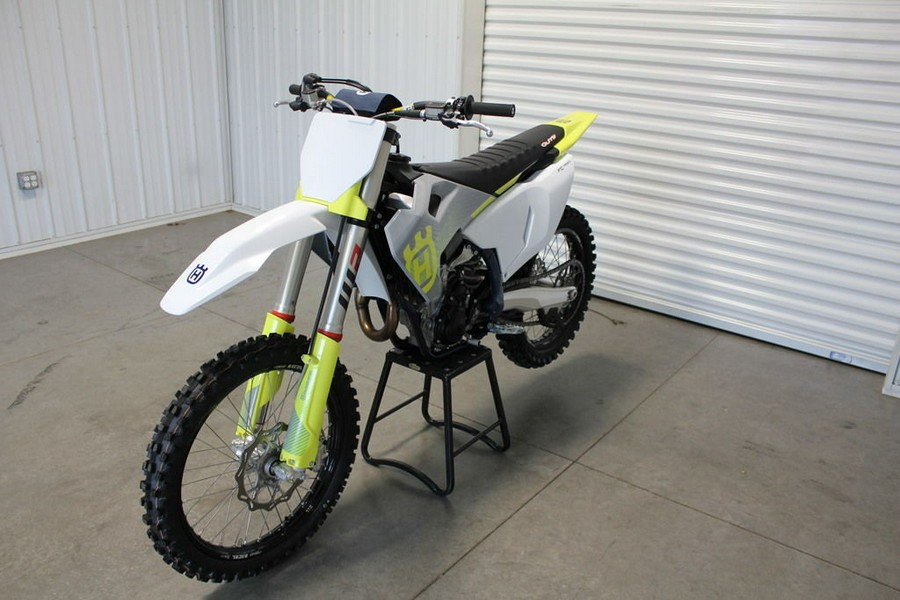 2024 Husqvarna® FC 350 Demo