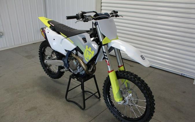 2024 Husqvarna® FC 350 Demo