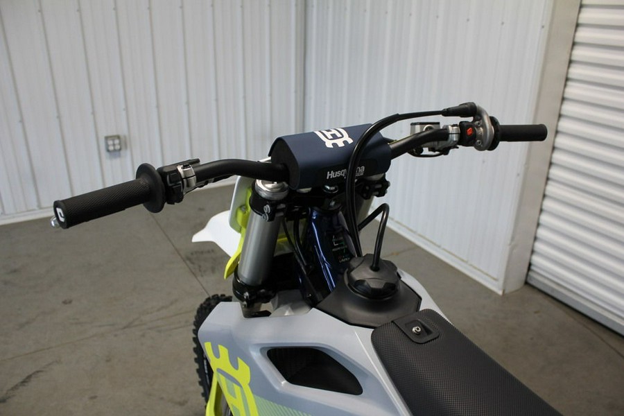 2024 Husqvarna® FC 350 Demo