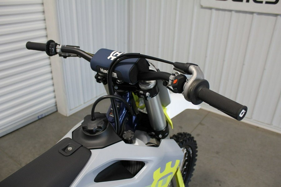 2024 Husqvarna® FC 350 Demo