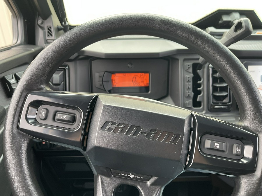 2026 Can-Am Defender MAX XT CAB HD11