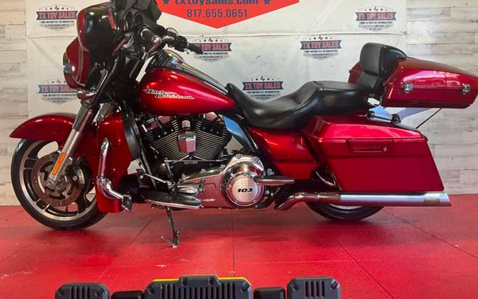 2013 Harley-Davidson Street Glide Base