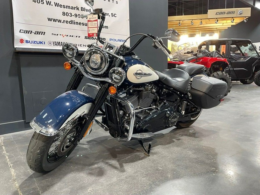 2019 Harley-Davidson® FLHCS - Heritage Classic 114