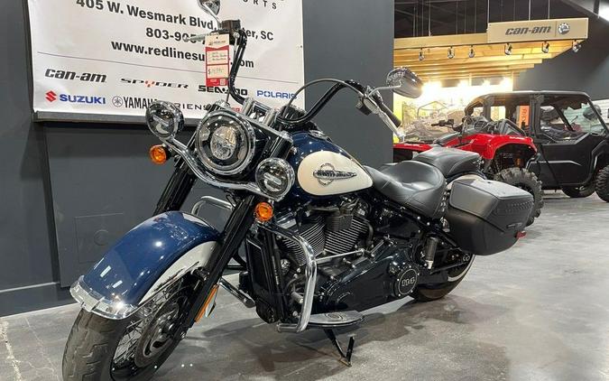 2019 Harley-Davidson® FLHCS - Heritage Classic 114