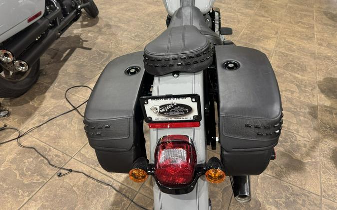 2024 Harley-Davidson Heritage Classic Vivid Black - Black Finish