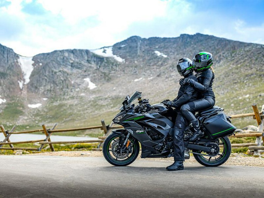 2025 Kawasaki Ninja® 1100SX ABS