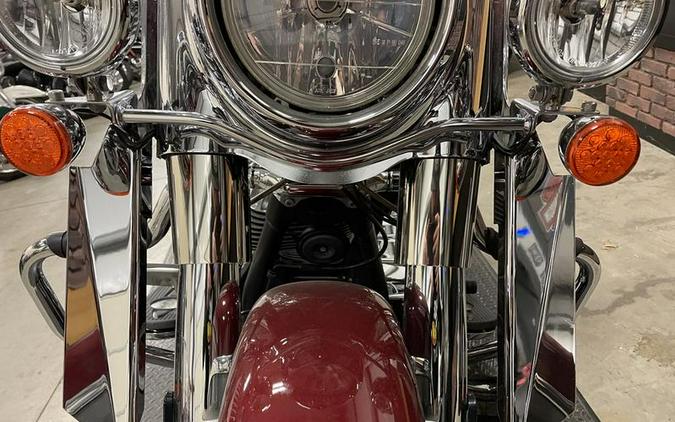 2020 Indian Motorcycle® Springfield® Burgundy Metallic / Titanium Metallic