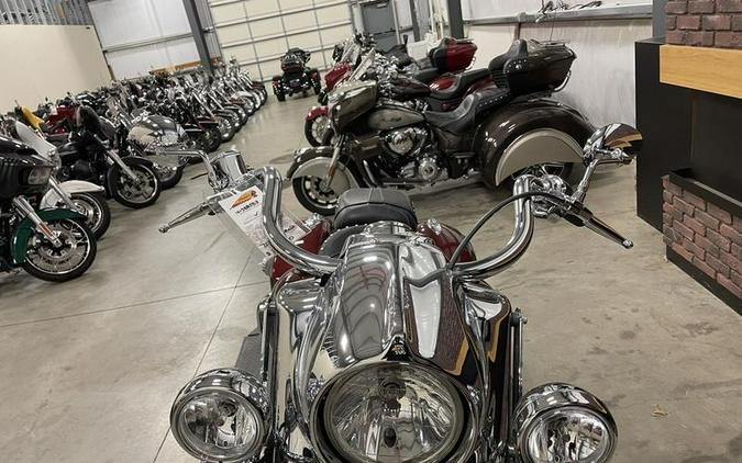 2020 Indian Motorcycle® Springfield® Burgundy Metallic / Titanium Metallic