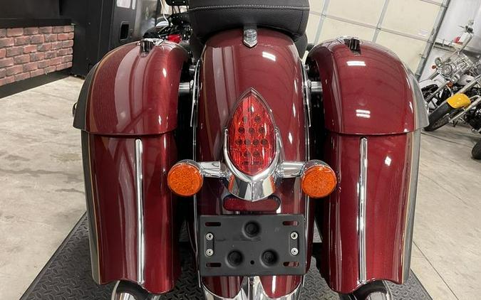 2020 Indian Motorcycle® Springfield® Burgundy Metallic / Titanium Metallic