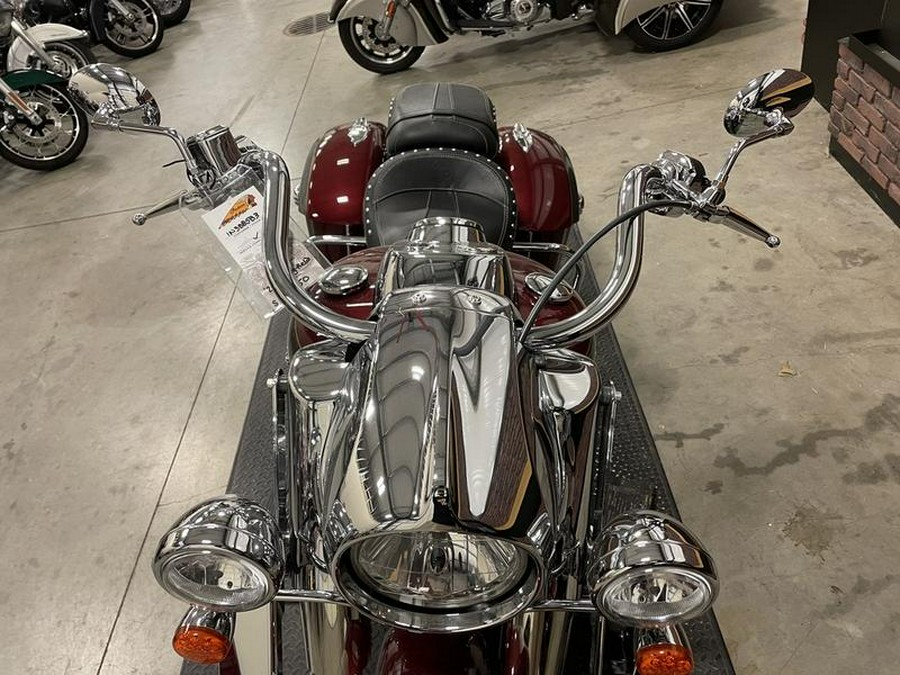 2020 Indian Motorcycle® Springfield® Burgundy Metallic / Titanium Metallic