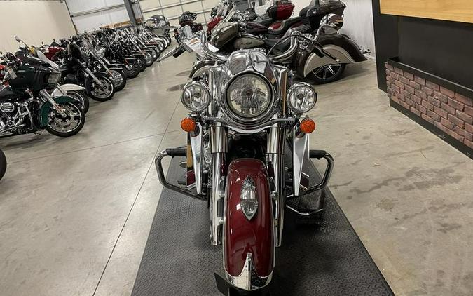 2020 Indian Motorcycle® Springfield® Burgundy Metallic / Titanium Metallic