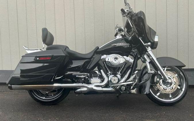 2012 Harley-Davidson Street Glide Base