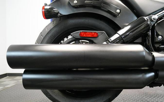 2022 Indian Motorcycle® Chief® Bobber Dark Horse® Black Smoke