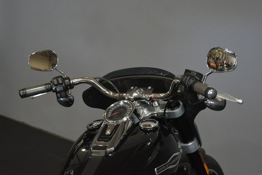 2019 Harley-Davidson Sport Glide Vivid Black