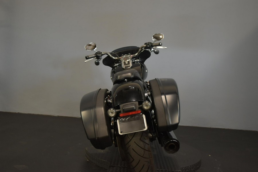 2019 Harley-Davidson Sport Glide Vivid Black