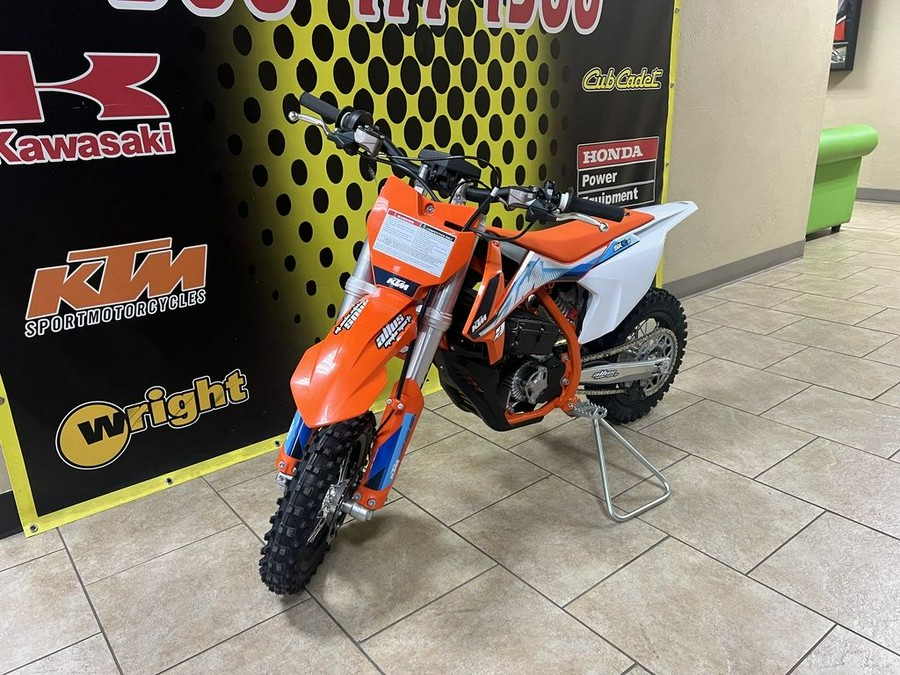 2024 KTM SX-E 3